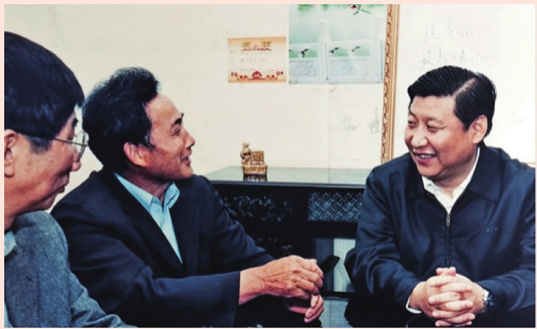2003年4月24日，時任浙江省委書記習(xí)近平在浙江下姜村調(diào)研。